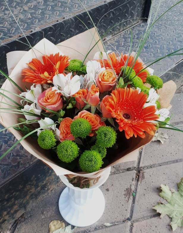 Букет цветов из: Герберы, Хризантемы, Альстромерии и Розы в Бужаниново
