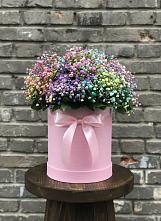 Цветочная композиция из Гипсофила и Розы в шляпной коробке в Бужаниново