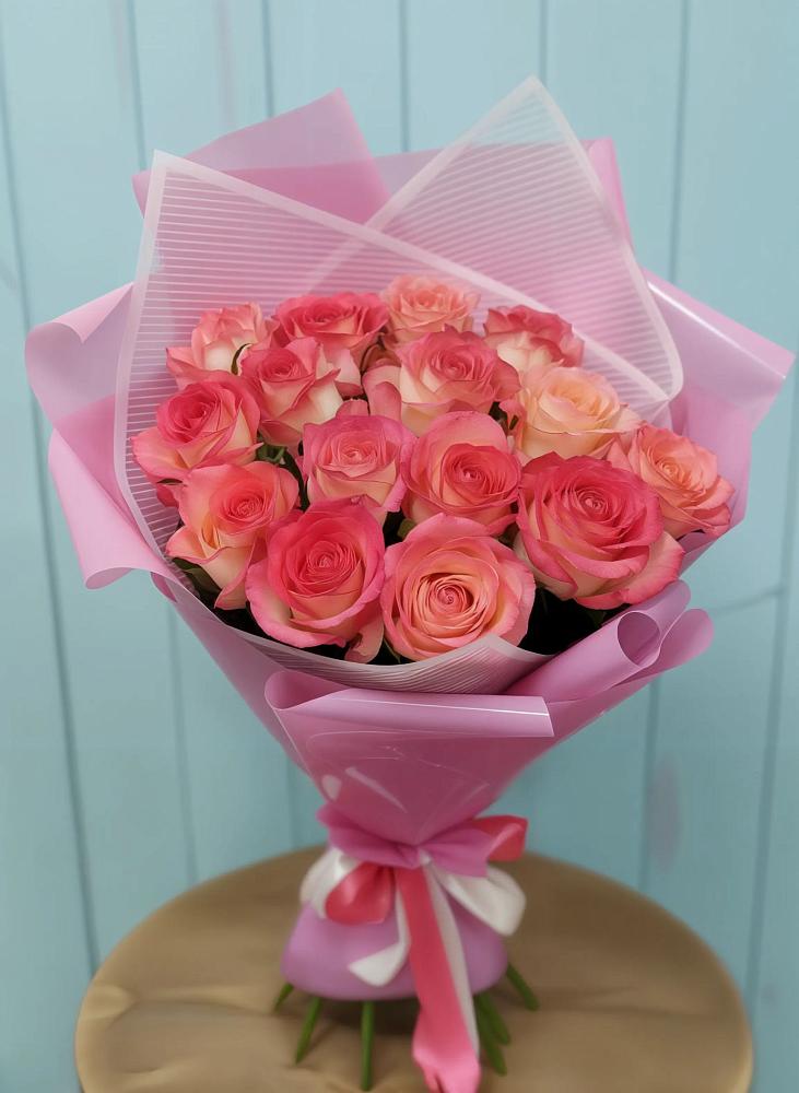 Букет 15 Розовых роз Равель в Бужаниново