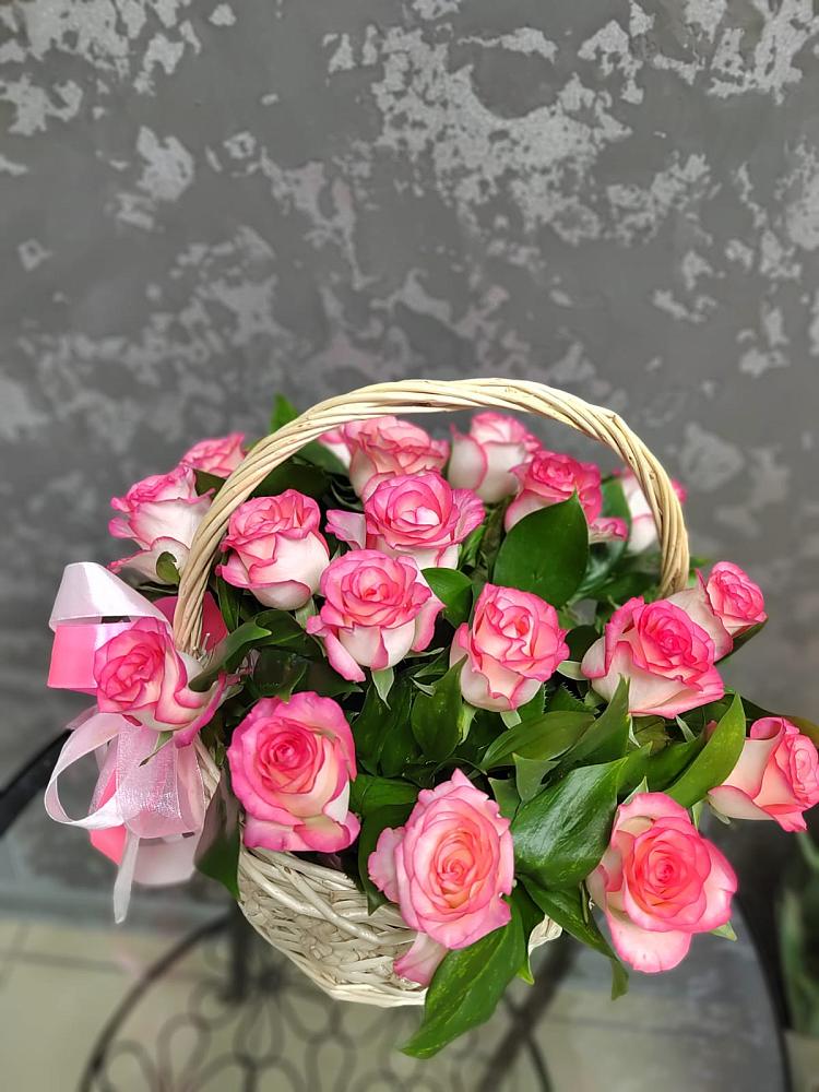 Цветочная композиция из Розы в корзине в Бужаниново