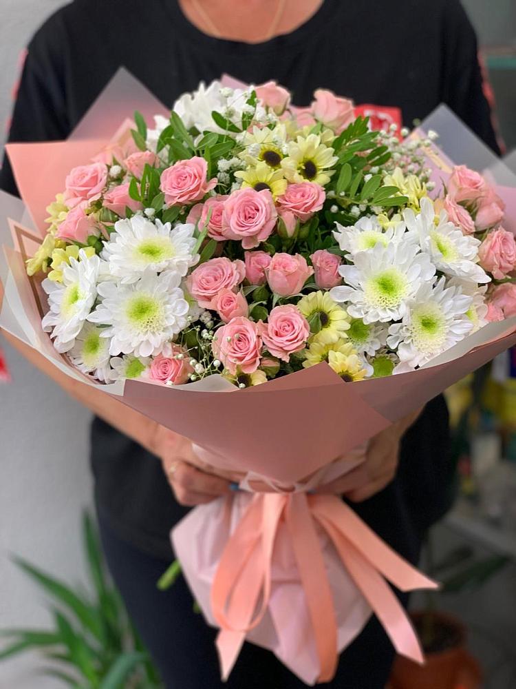 Букет цветов из: Розы и Хризантемы в Бужаниново