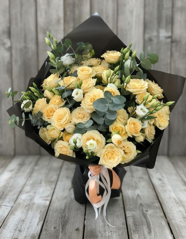 Букет цветов из: Розы и Лизиантусы в Бужаниново