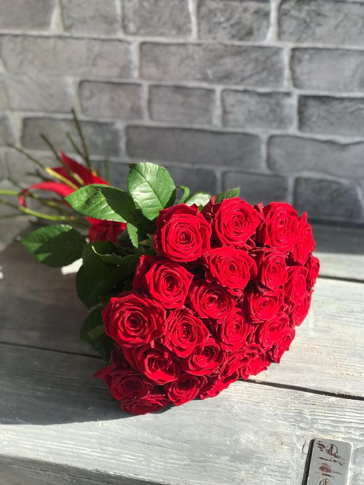 Букет Красные розы Фридом в Бужаниново