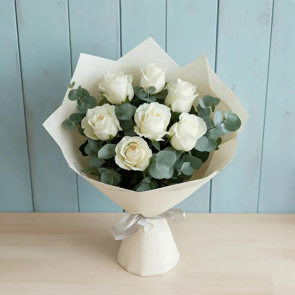 Букет Белые розы в Эвкалипте в Бужаниново