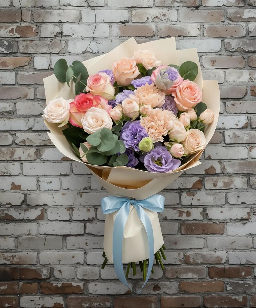 Букет цветов из: Розы, Лизиантусы и Гвоздики в Бужаниново