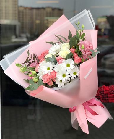 Букет цветов из: Розы, Лизиантусы и Хризантемы в Бужаниново